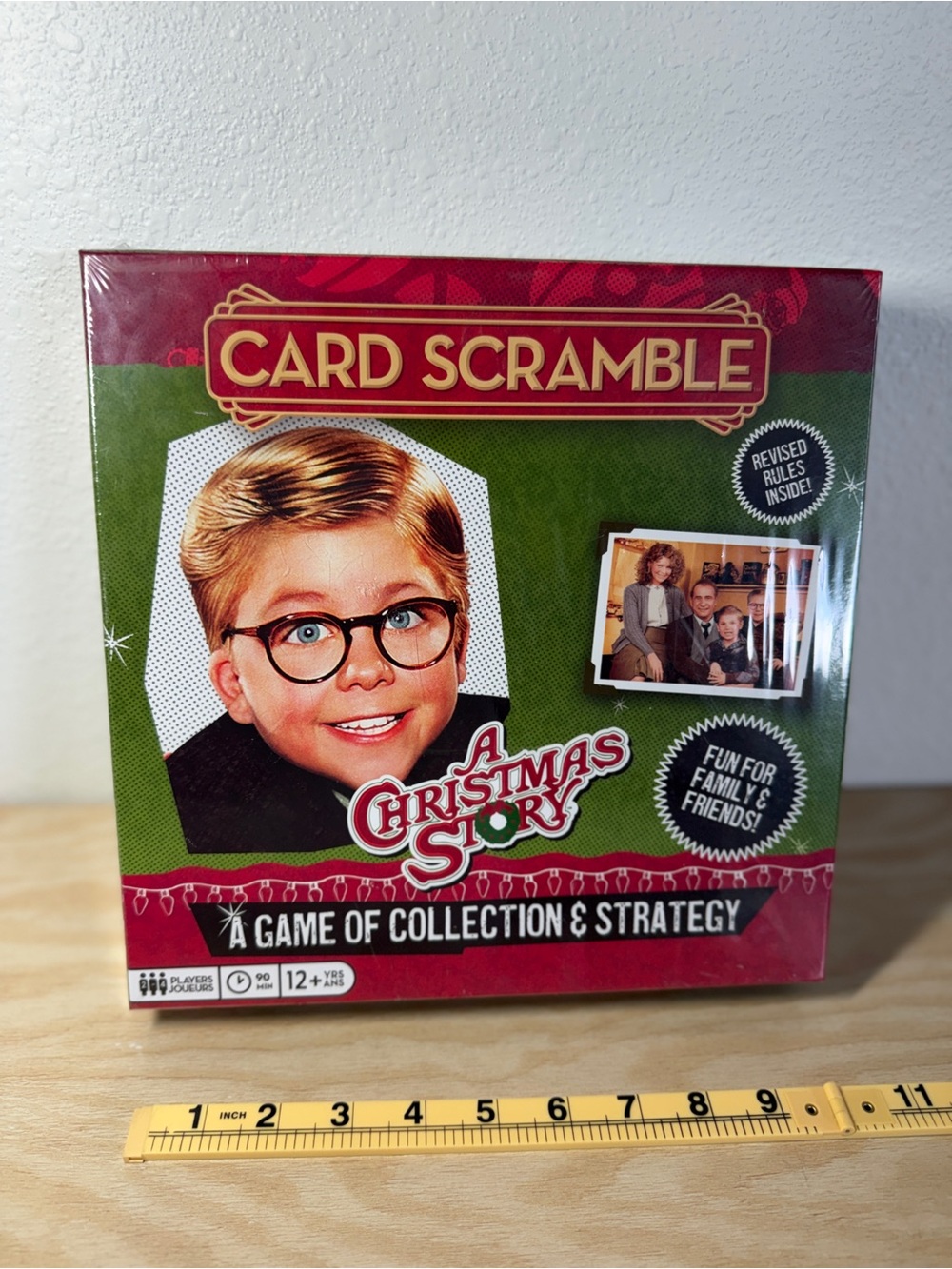 A Christmas Story Card Scramble leg lamp Board Game Sealed